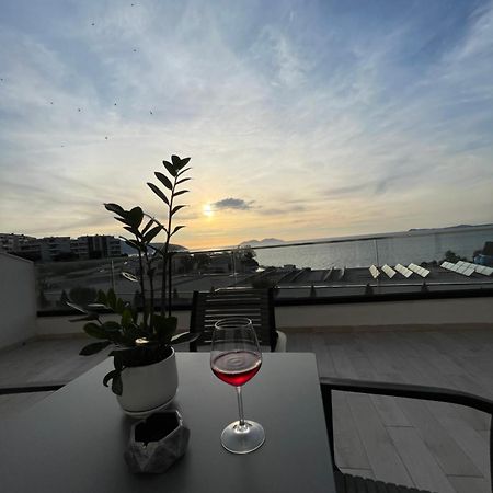 Perla Luxury Apartment - Private Patio & Parking Vlorë 외부 사진